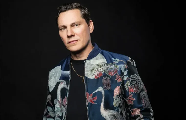 PODCASTS – CLUBLIFE by Tiësto Episode 894