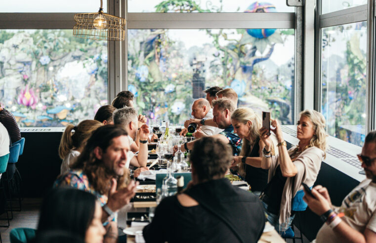 Tomorrowland Bélgica 2025: experiência gastronômica global com chefs premiados e sabores de todo o mundo