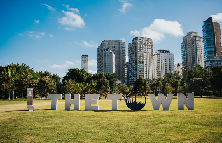 The Town ocupa São Paulo e surpreende público que passou pelo Parque do Povo e Largo da Batata